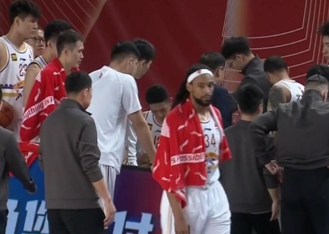 广州赛后传来1喜2忧萨林杰与三号位存弊端！米乐体育app网站北控107-105击败(图3)