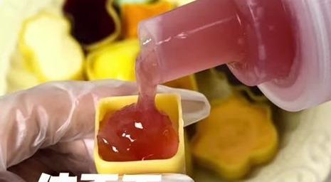 停的网红零食既是三无又有致癌风险m6米乐别买也别吃！被人民日报叫(图4)