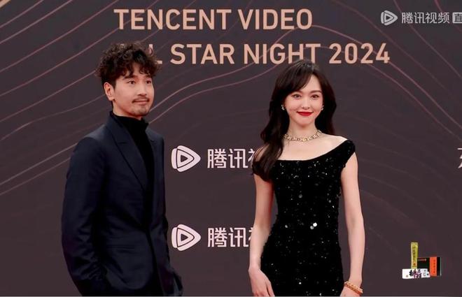 个风情万种却被29岁三线小花抢风头m6米乐澳门这一天内娱一线女星个(图30)